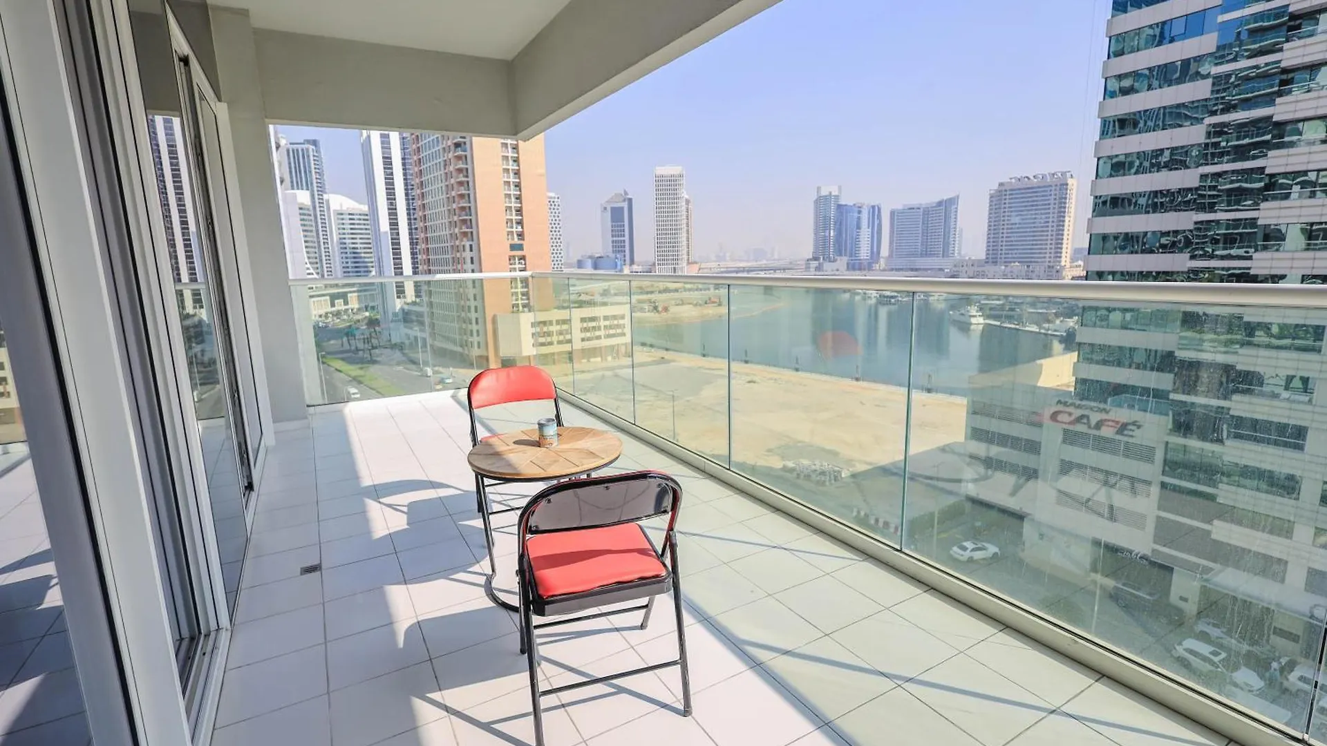 Apartment 1Br Business Bay 5Mins To Dubai Mall By Deleguest